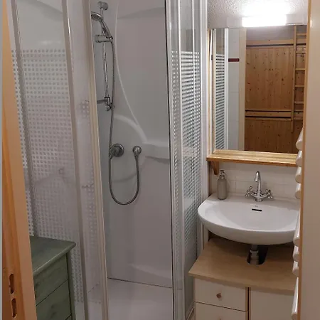 1 Bedroom Appt With Beautiful Views Lägenhet *